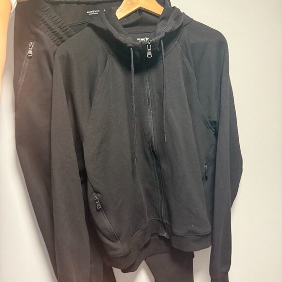 Old Navy High-Waisted Dynamic Fleece Jogger Sweatpants AND Dynamic Fleece Zip - Picture 10 of 10